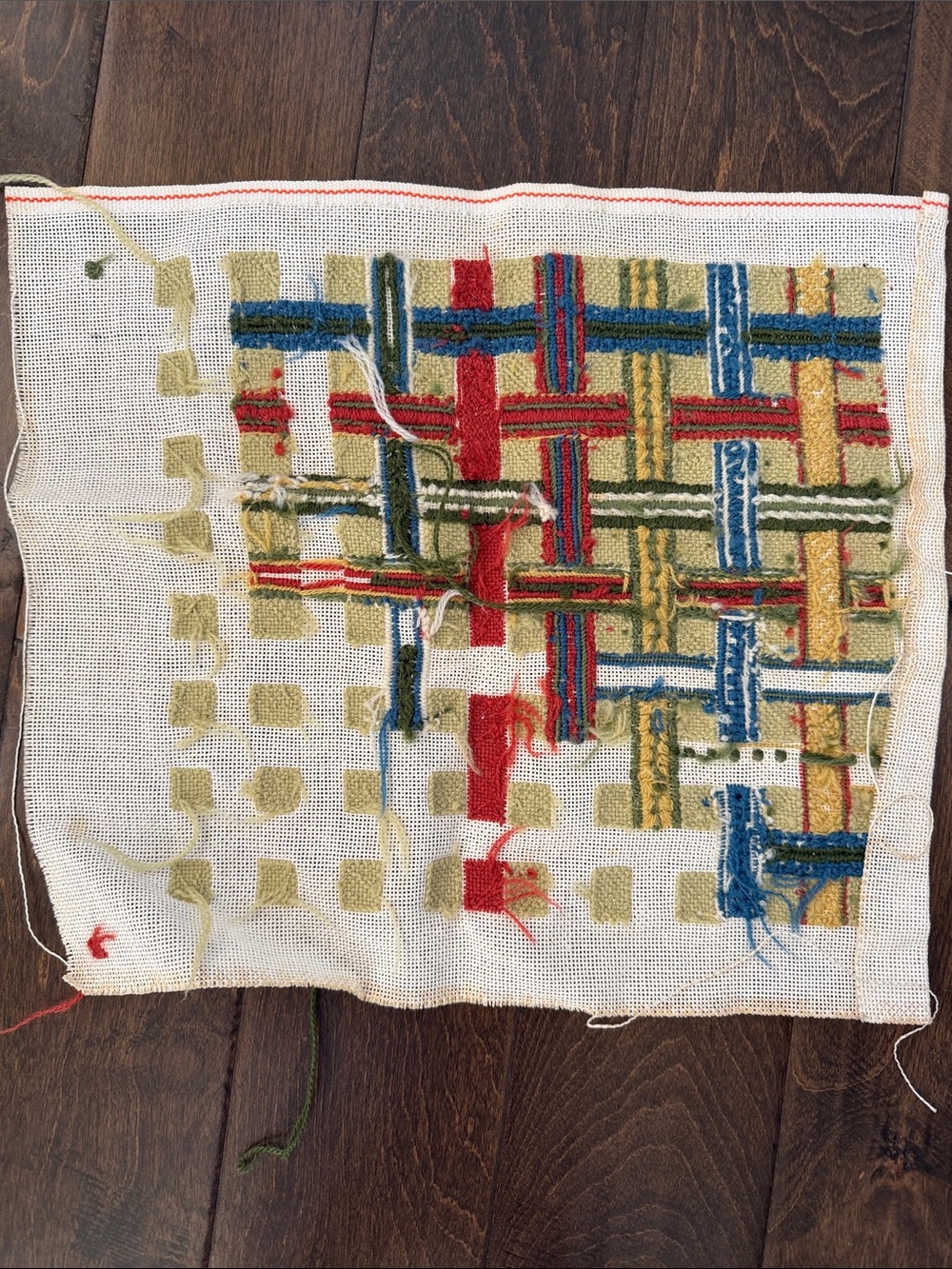 Incomplete Vintage plaid/patchwork Needlepoint - Picture 8 of 14